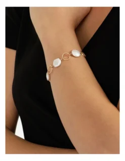 Basque Flat Pearl Chain Bracelet In Gold -Basque Store Online 793549630 4 720x928