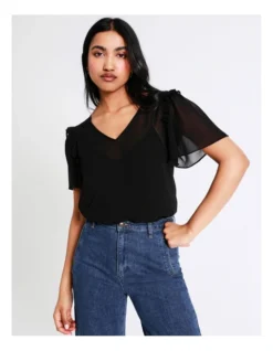Basque Flutter Sleeve Top In Black