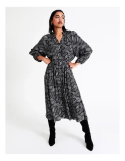 Basque Stand Collared Midi Shirt Dress In Assorted 11 Basque Stand Collared Midi Shirt Dress In Assorted -Basque Store Online 956210950 3 720x928
