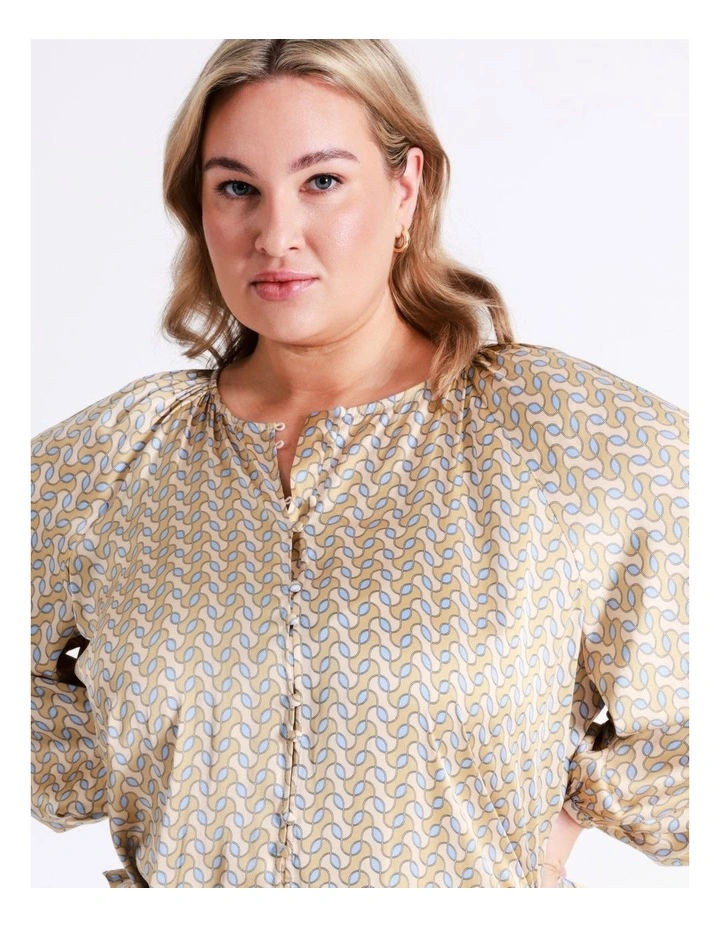 Basque Recycled Bruised Poly Satin Button Through Shirt In Assorted 6 Basque Recycled Bruised Poly Satin Button Through Shirt In Assorted - Image 4