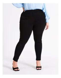 Basque Skinny Ponte Pant In Black